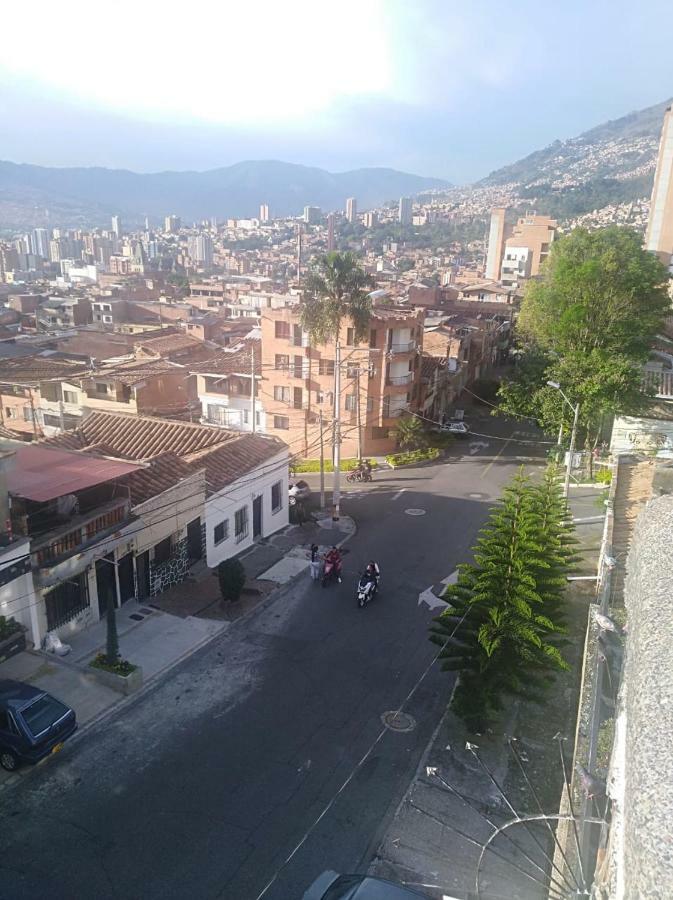 Habitacion Cerca Al Centro Medellín Eksteriør billede